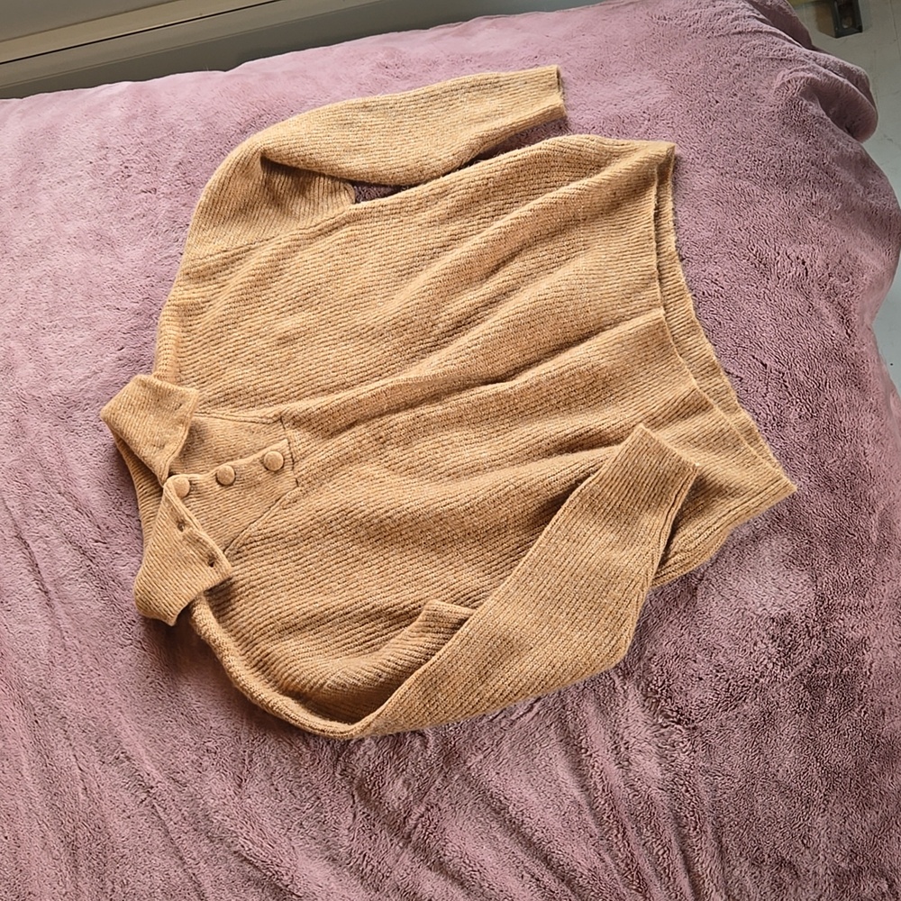 Vero Moda cream colored soft sweater